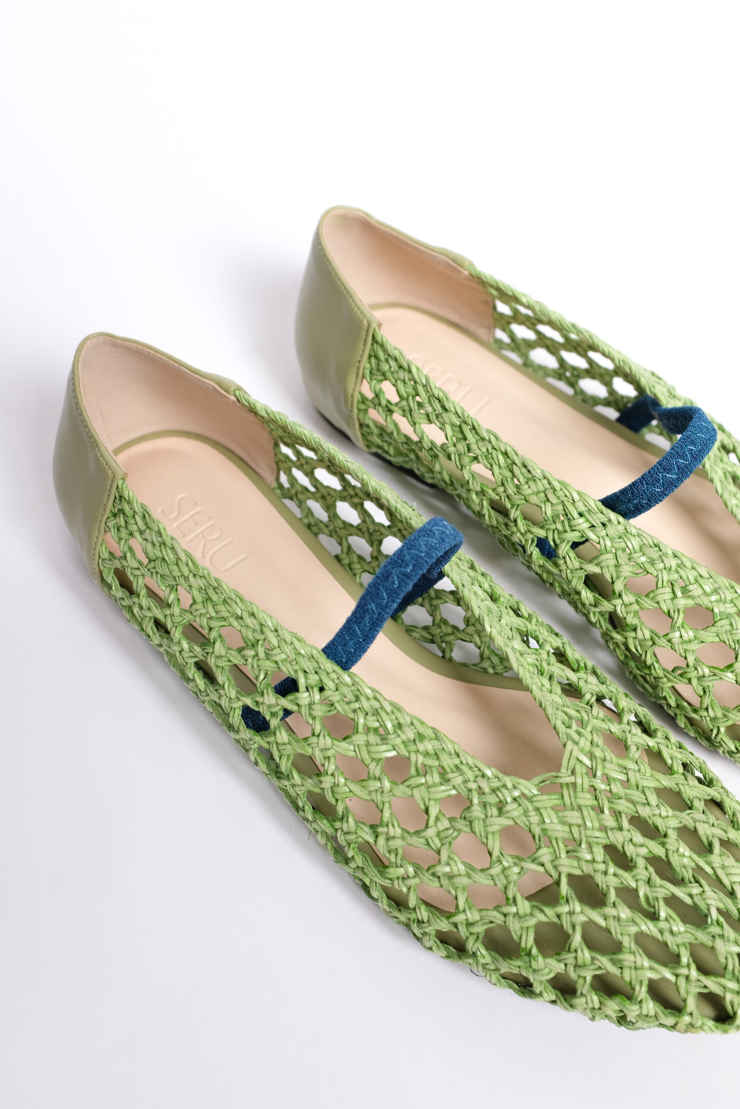 anya Woven Flats in Avoc