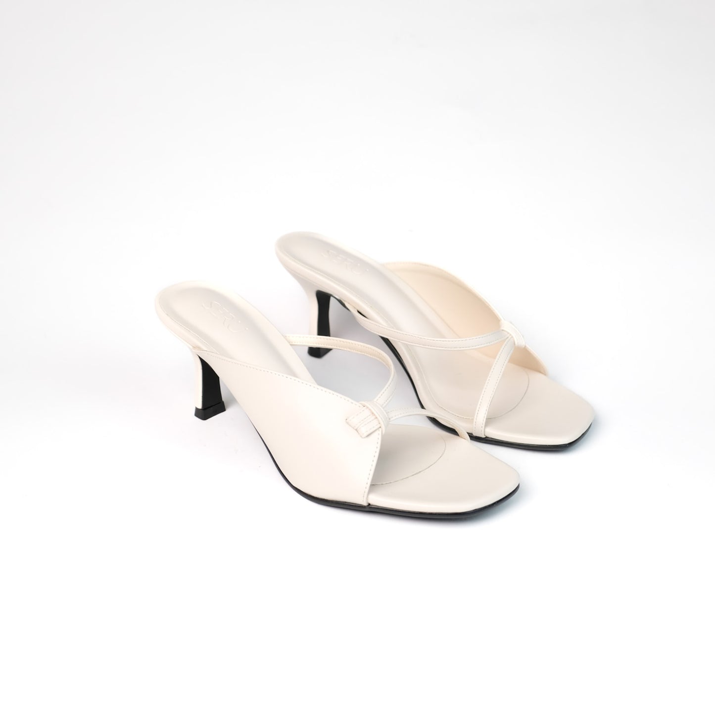 Knot Heels in Vanilla