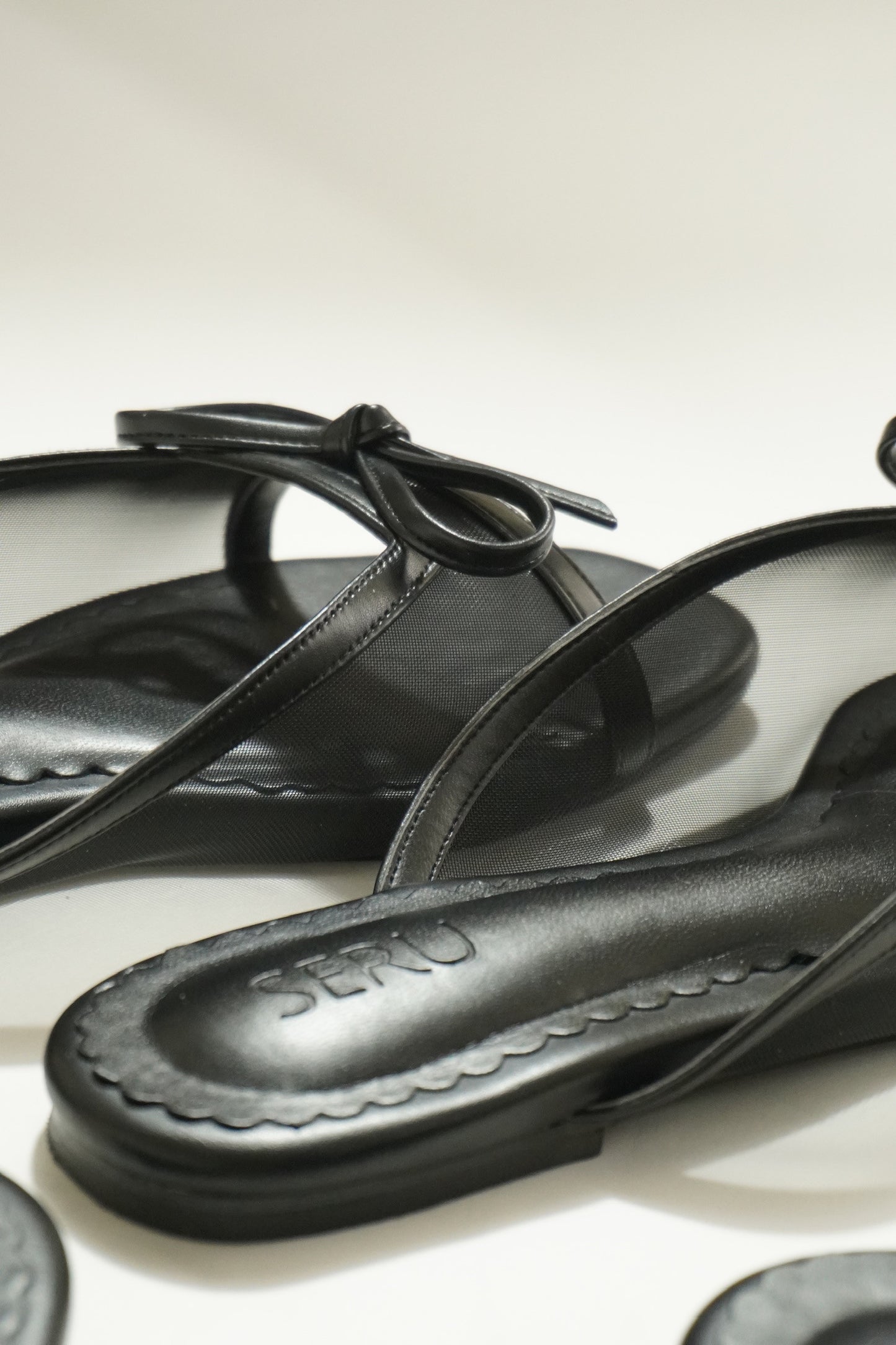 Boe Flats in Charcoal (Mesh)