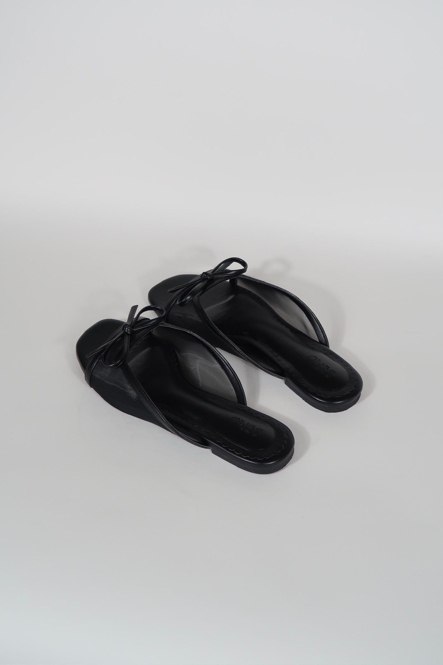Boe Flats in Charcoal (Mesh)