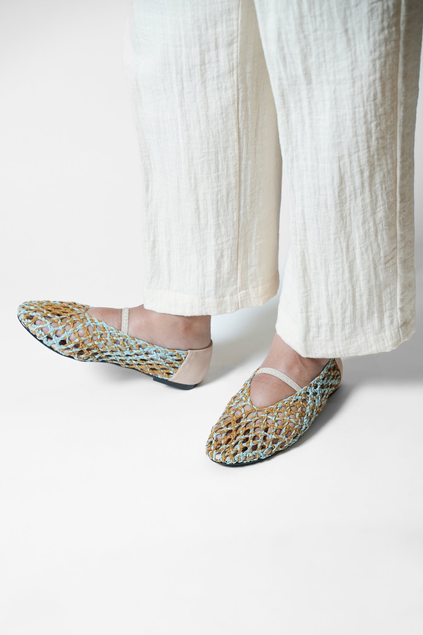 anya Woven Flats Blue & Tan