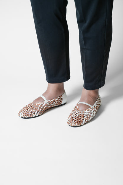 anya Woven Flats White & Tan