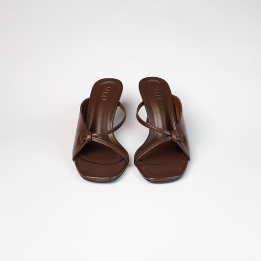 Knot Heels in Wood